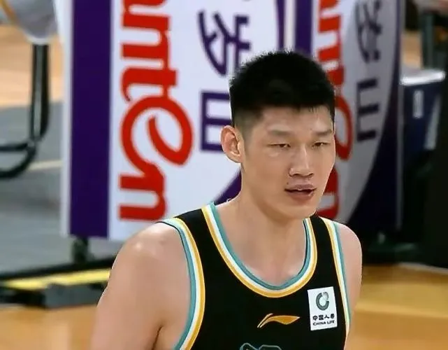 随着辽宁男篮86-99不敌浙江东阳光，发现三个事实情况
1浙江东阳光在孙铭徽全面