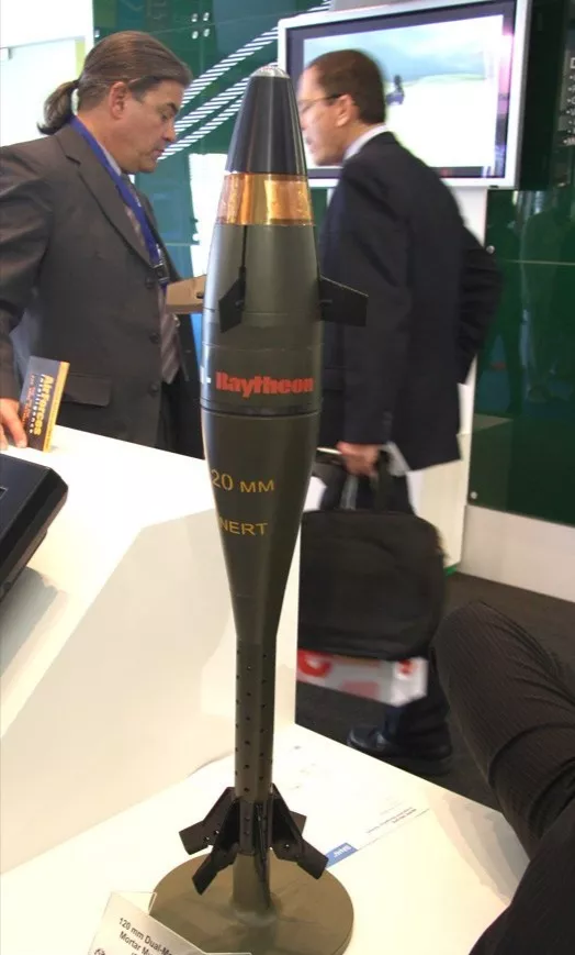 以色列首次使用“钢刺”炮弹打击哈马斯。

以色列国防军透露，以军使用了一种先进的