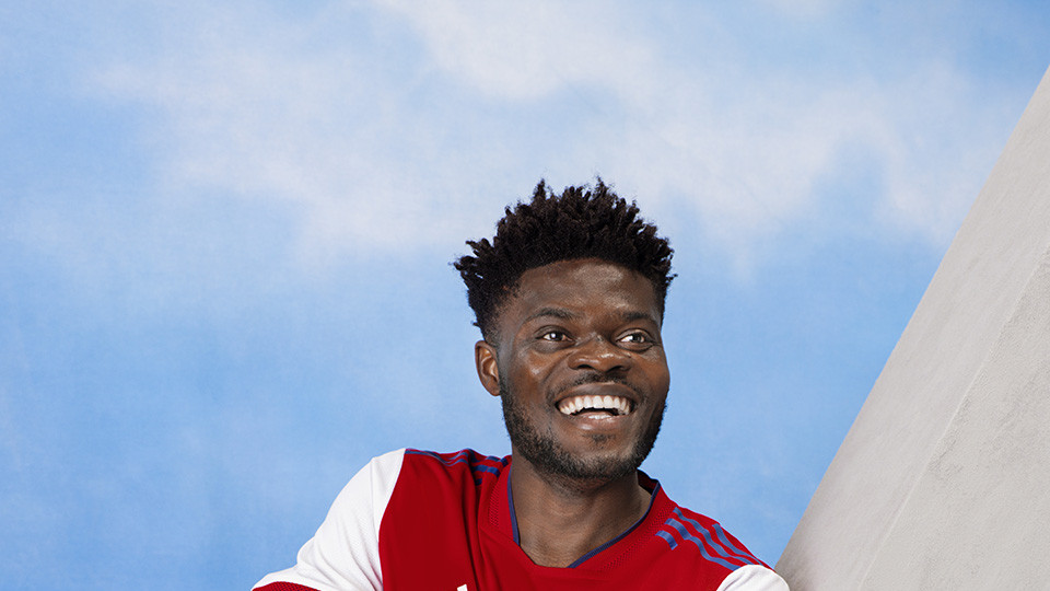 曼联危局：借鉴阿森纳策略，解约风波再起？