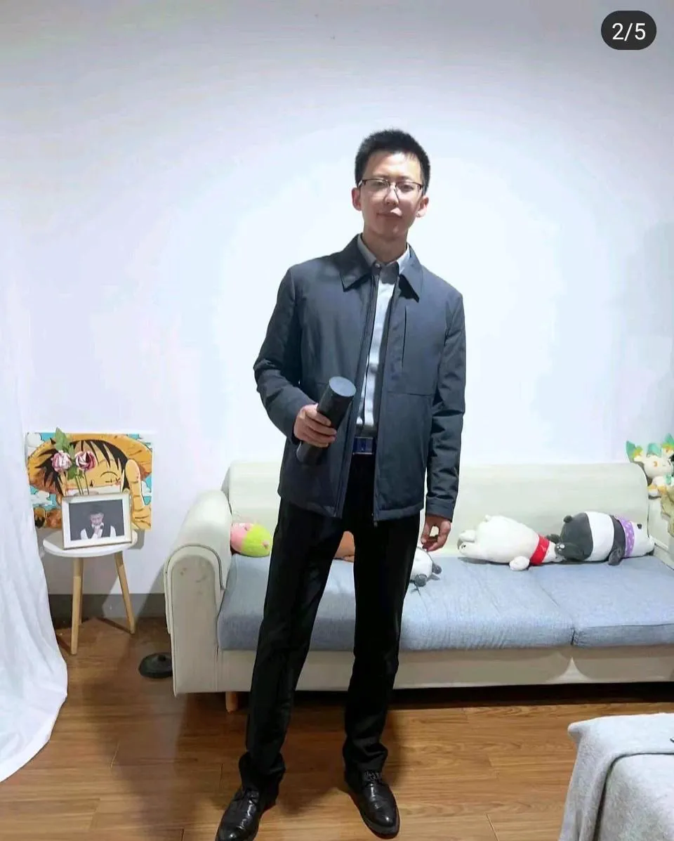 我妈让我去考公，衣服都买好了