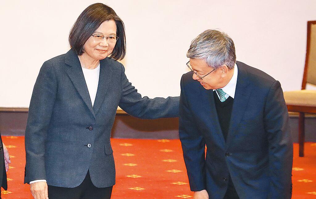 绿营又迎来一个坏消息！亲绿的“台湾民意基金会”今天发布民调显示，不赞同蔡英文执政