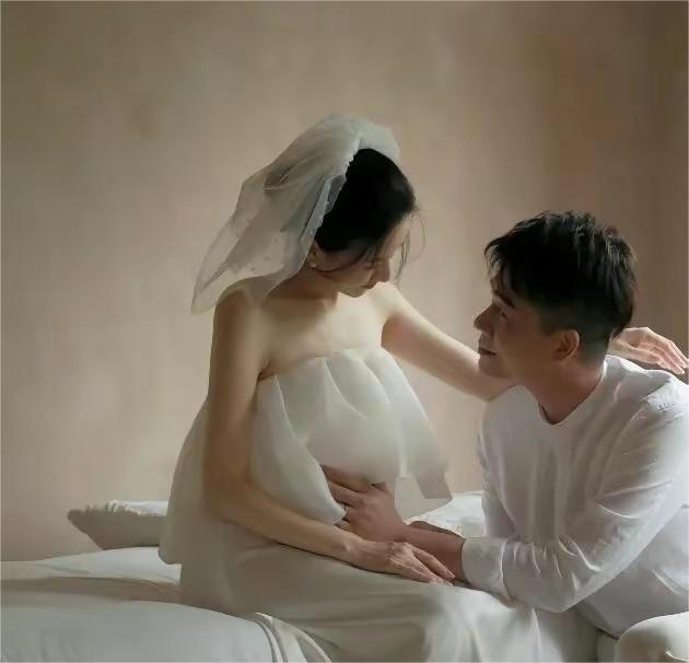 主持人沈涛官宣得子并表白妻子，还调侃以后该怎么让妈妈对他们父子两个雨露均沾，这个