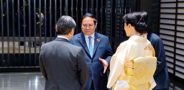 
越南为了拉近与日本关系，可以说是煞费苦心，就在越总理范明政访日离开前一天，刻意