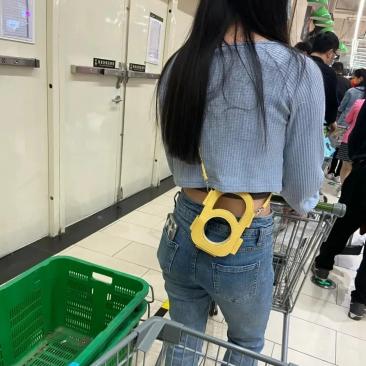 这包包是装什么的？
