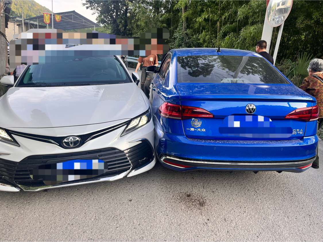 交警定我全责，我蓝色车，合理吗？