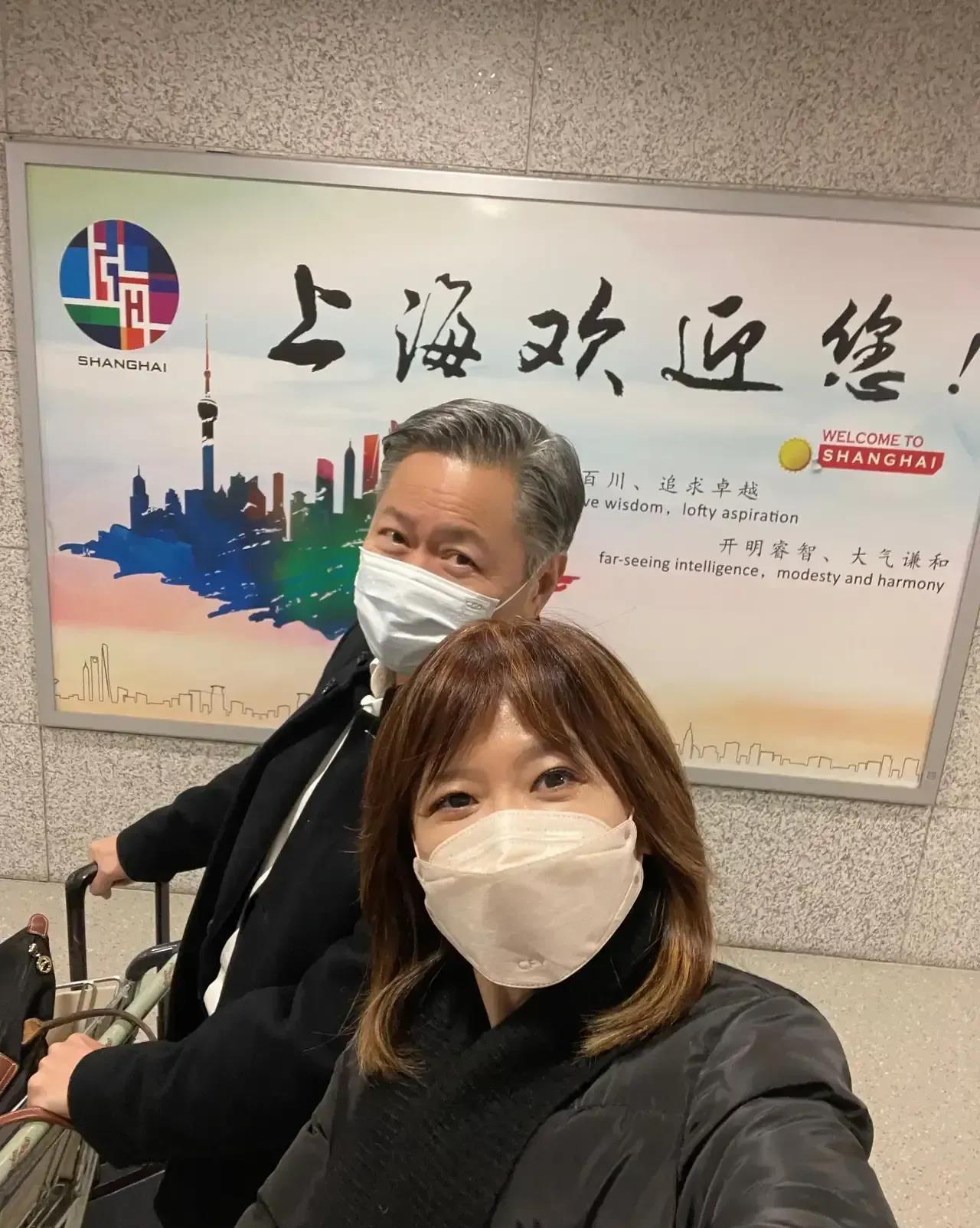 赖岳谦教授，原本儒雅博学，在岛内声誉良好。但2020年，中天电视台被关，赖教授作