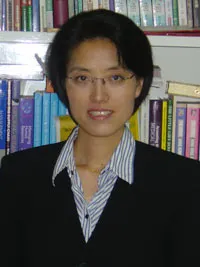 有网友说，北大终于出了中国人，北大教授李玲说：大量的药品是“安全、无效、利润高”