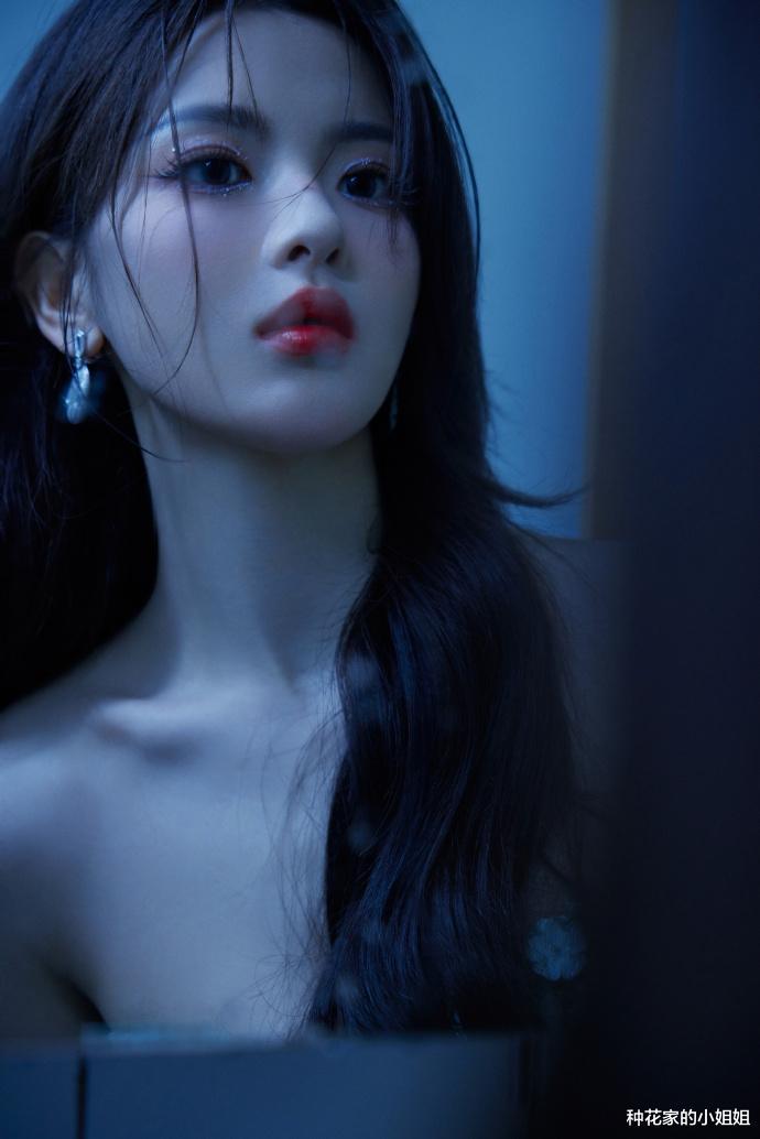 杨超越：颜值扛把子！
