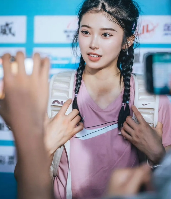 田径女神吴艳妮！颜值与实力并存#亚运女神