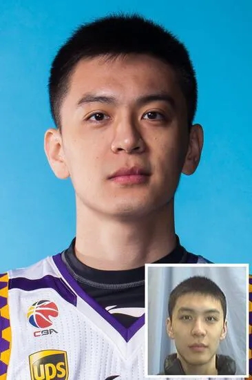 杨鸣这人，对自己的颜值非常得意，无论任何节目都会自己主动提一嘴，有时候还攻击他人