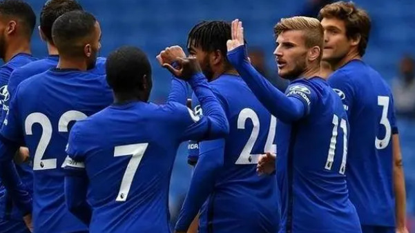 利物浦则在错失重大机会的榜单上紧随其后