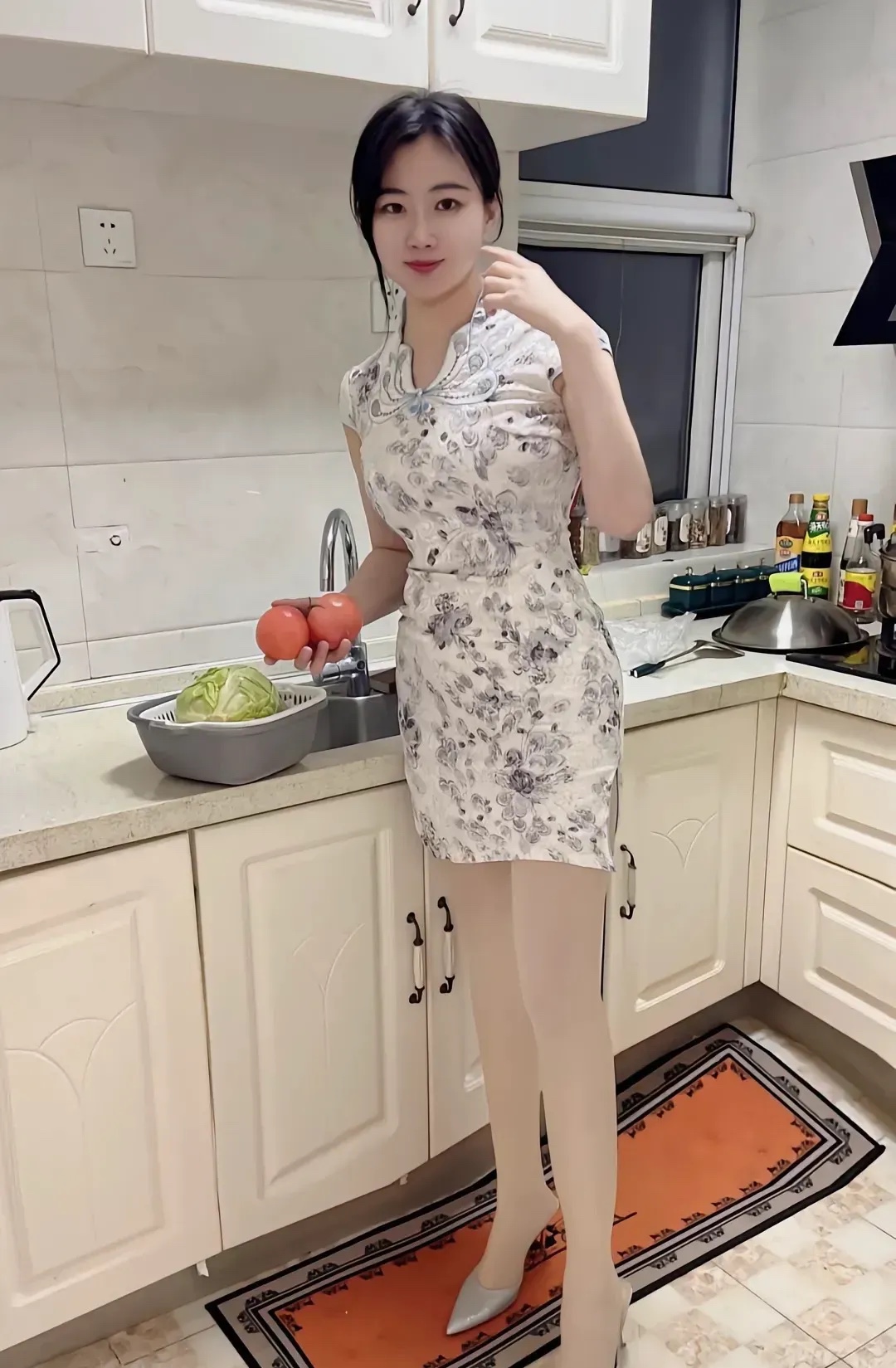 91年的我今年33岁了 生活一地鸡毛 现状如下
单身未婚，连个对象都没有，爸妈每