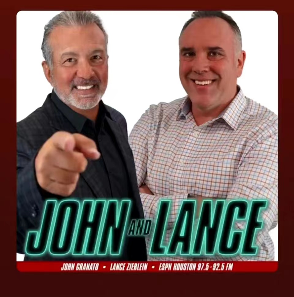 今天ESPN的两位记者在博客节目里谈起了火箭这个夏天的一些操作，他们表示，球队本