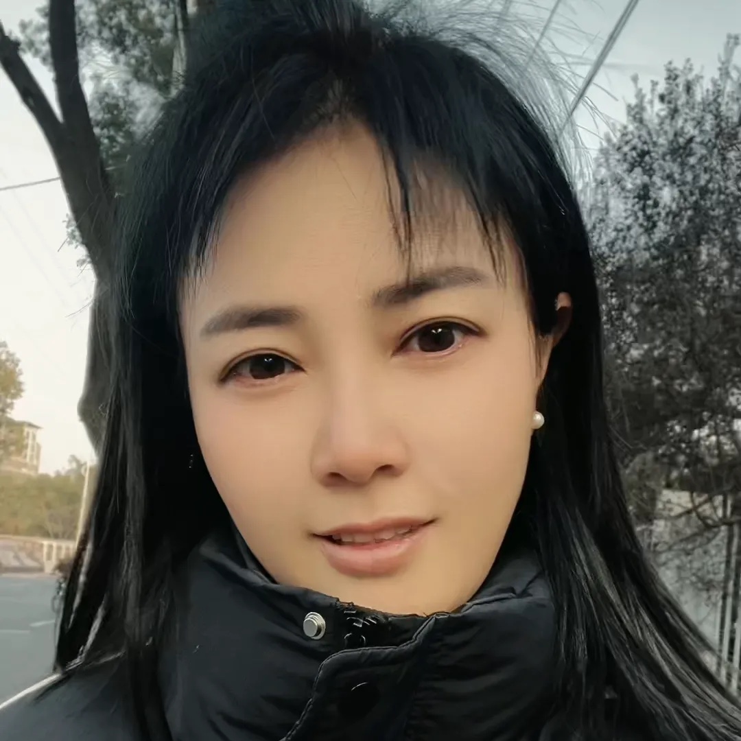我发现姓马的都特有钱，比如马云、马化腾、马斯克，所以我也想改姓马，叫马什么？
