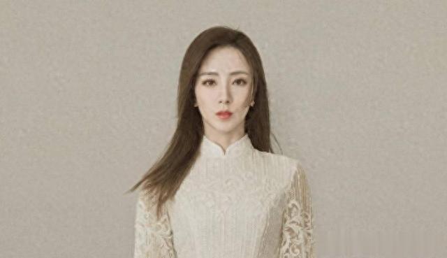 李思思“暴露无遗”？这一次她的狐狸尾巴显露来了