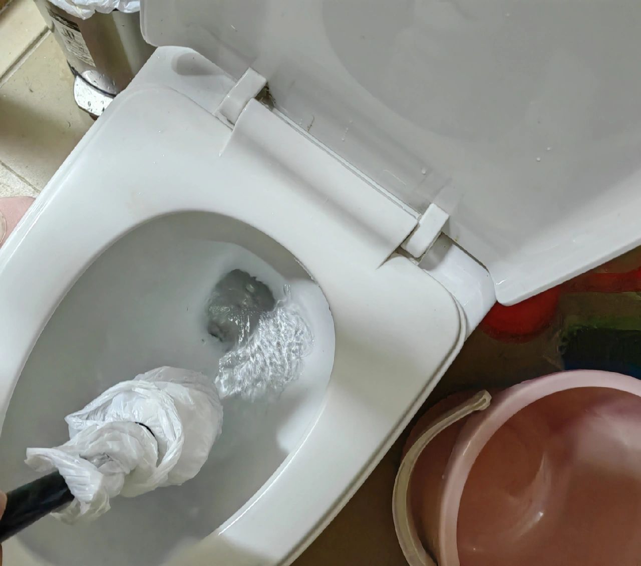 马桶堵了#马桶被玩具堵了怎么办#