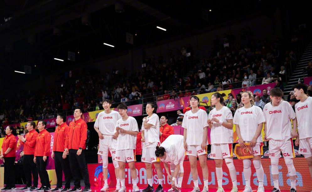 中国的三大球，只能靠女将们了。

2022年女足亚洲杯，中国姑娘们在0：2落后的