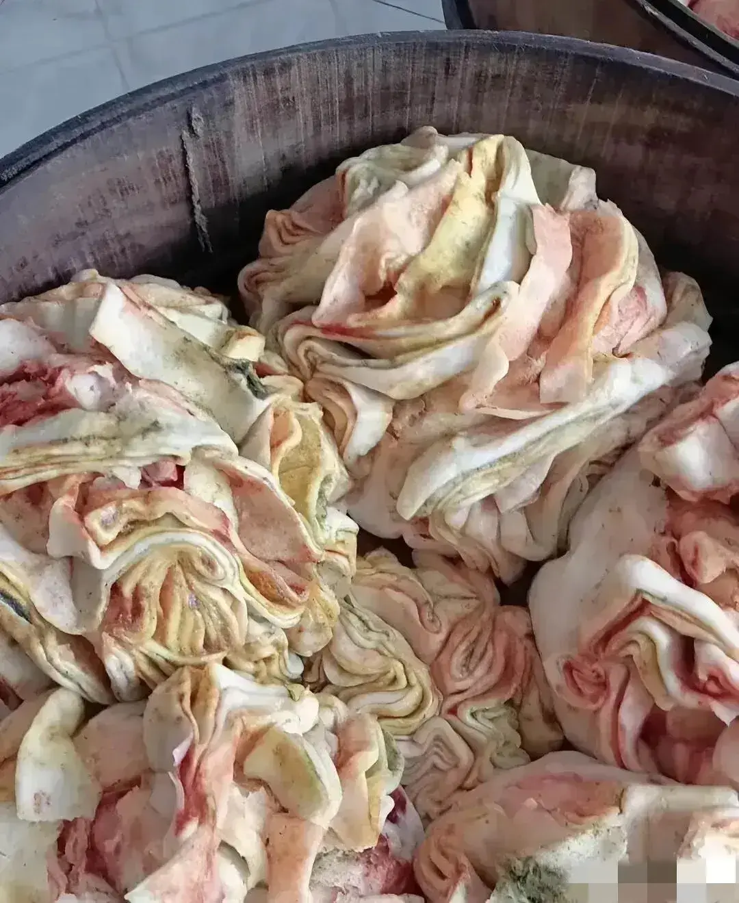 江苏南京一女子晒出82岁爷爷家的照片，瞬间火爆全网