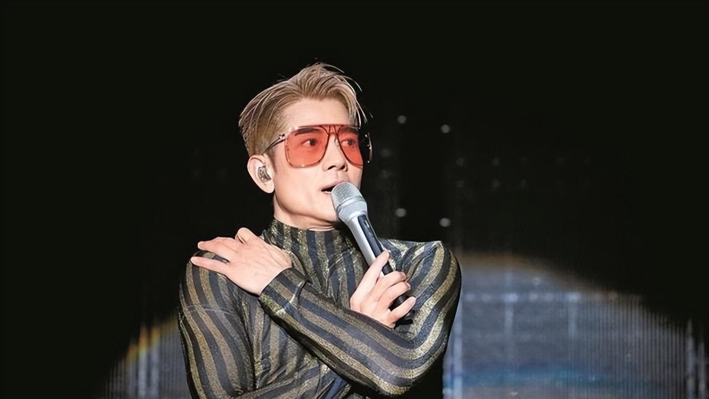 郭富城演唱会被喊“退票”，2个小时的演唱会，花半个小时换衣服