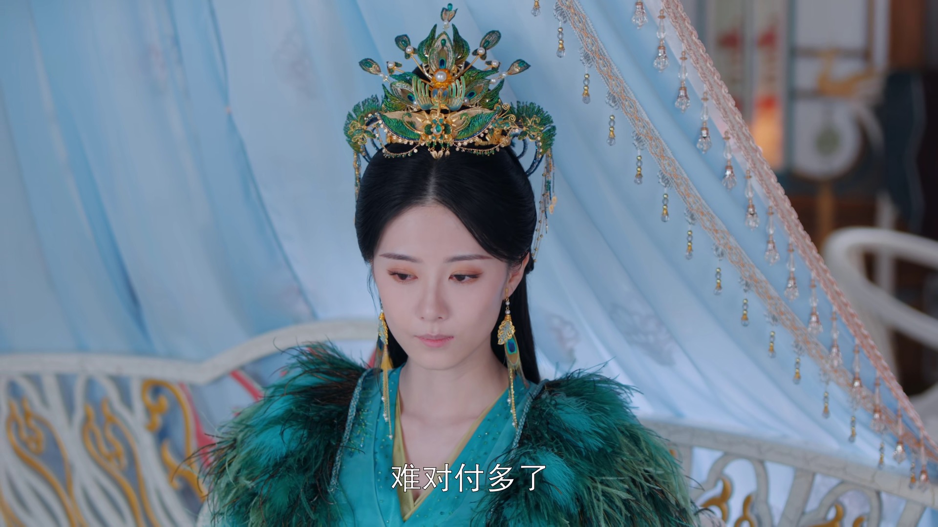 《神隐》里面的男主古晋是真的守男德啊！

孔雀公主知道古晋是真神之子的身份以后，