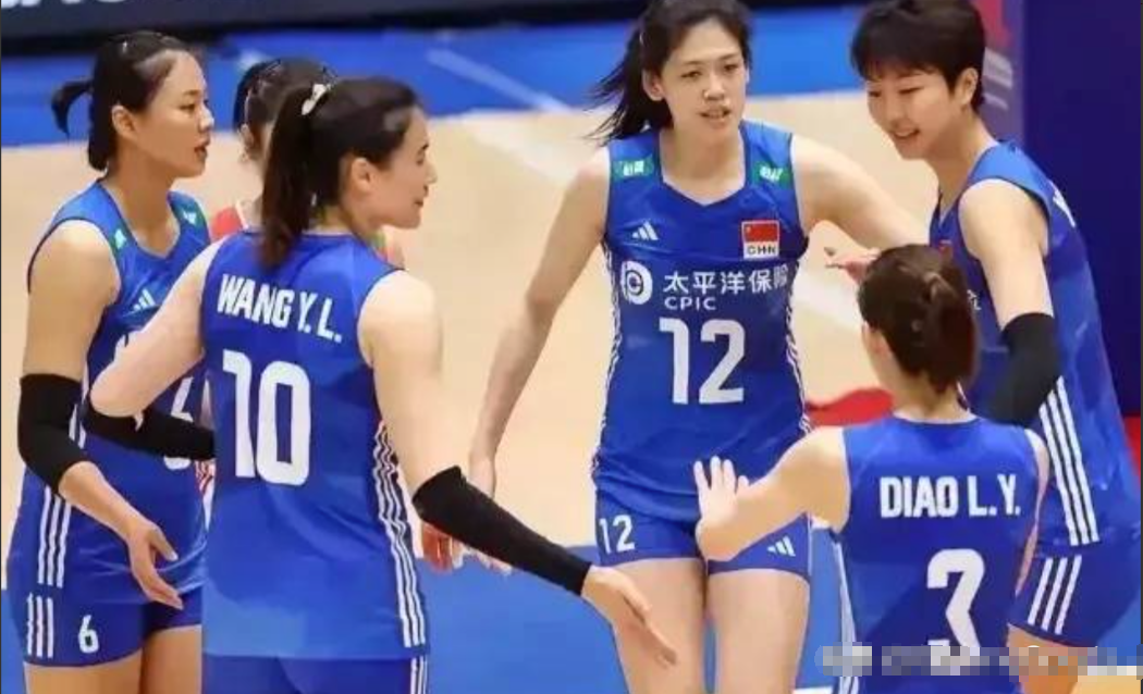 不出意外！中国女排巴黎奥运会12人大名单，100%是以下球员！
主攻：
王云璐、