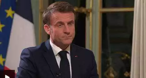 以色列怒怼法国：你也配？
以色列国防部长加兰特抨击法国总统马克龙对加沙的批评：“