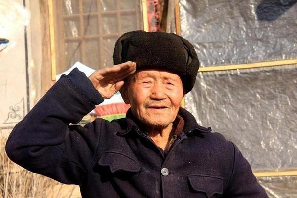 以下老兵注意了，公告60日内办理，逾期停发补助


老兵们请注意啦！我最近看到山