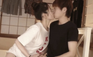 为了拿下校草，我心甘情愿给他当舔狗，可后来发现，校草似乎比我还舔