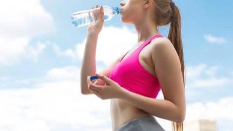 睡觉时突然腿抽筋，就是缺钙？错！还有这4 个原因，别轻易忽视