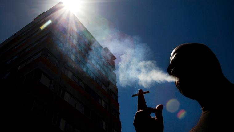 卫生专家谴责新西兰逆转世界首个禁烟令