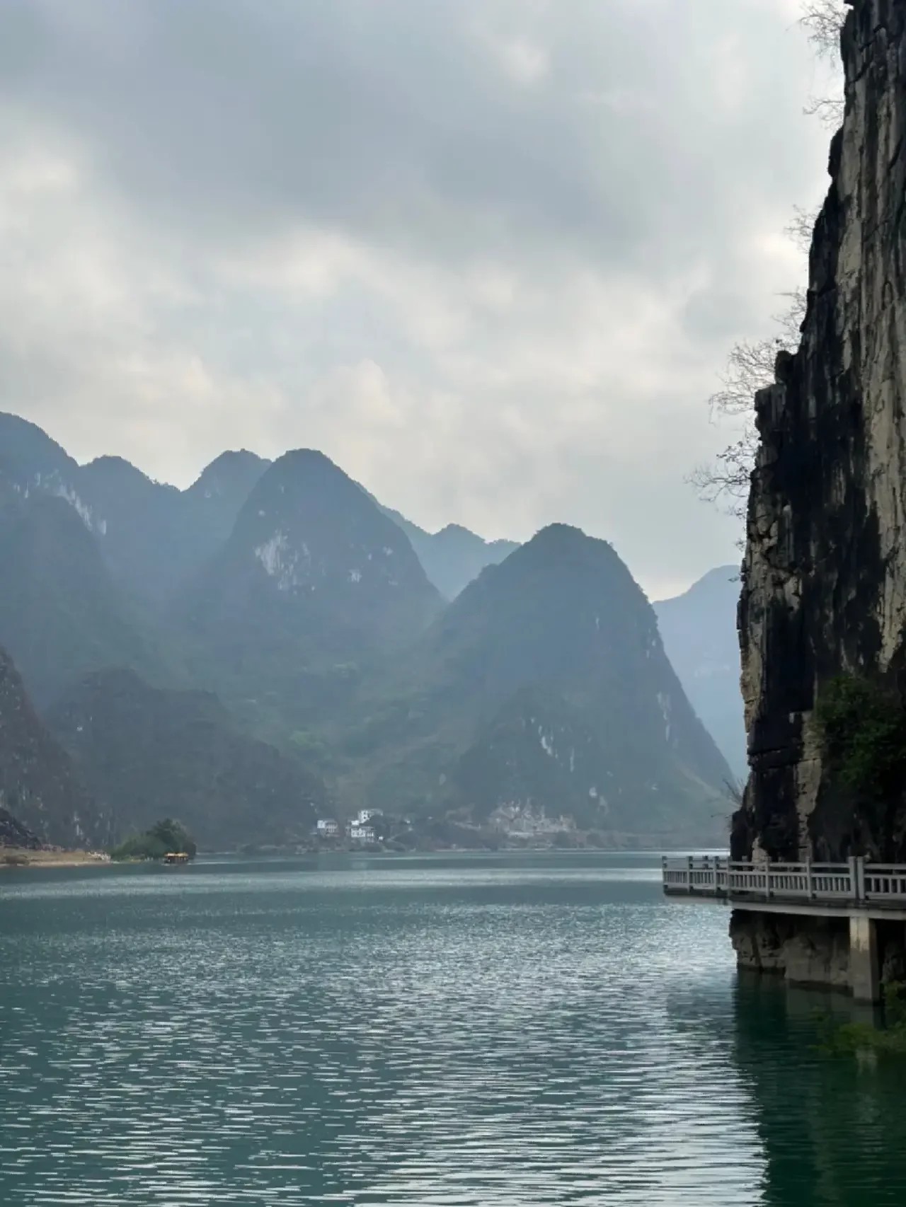百色旅游|爆火的浩坤湖+小众景点游玩攻略