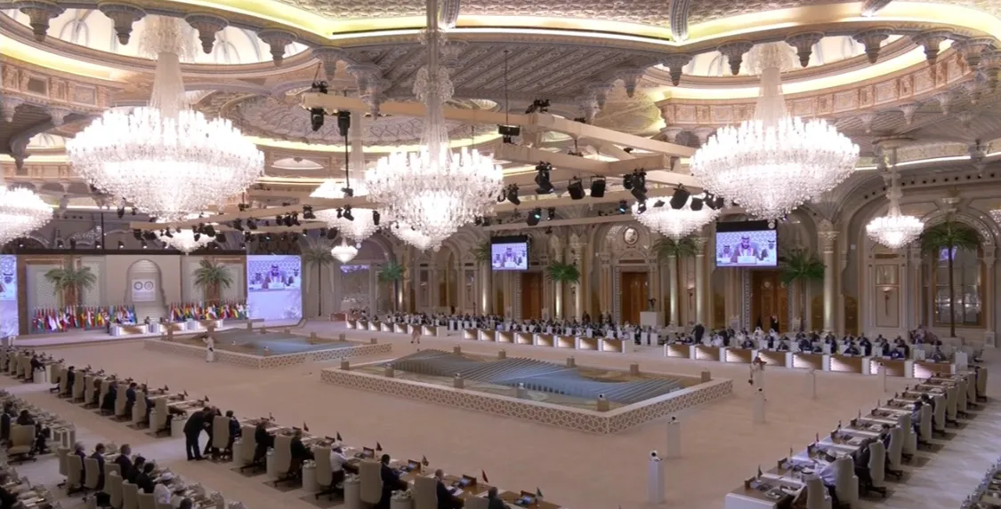 快讯：阿拉伯联盟伊斯兰联合紧急峰会呼吁“打破以色列围困，强行援助加沙。”

周六