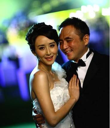 2008年，胡静兴冲冲地嫁给马来西亚身价50亿的富豪朱兆祥，但结婚当晚，胡静却发