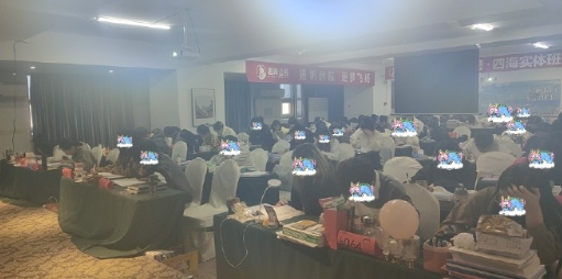 加把劲吧，线下班都学冒烟了[哈哈] ​​​