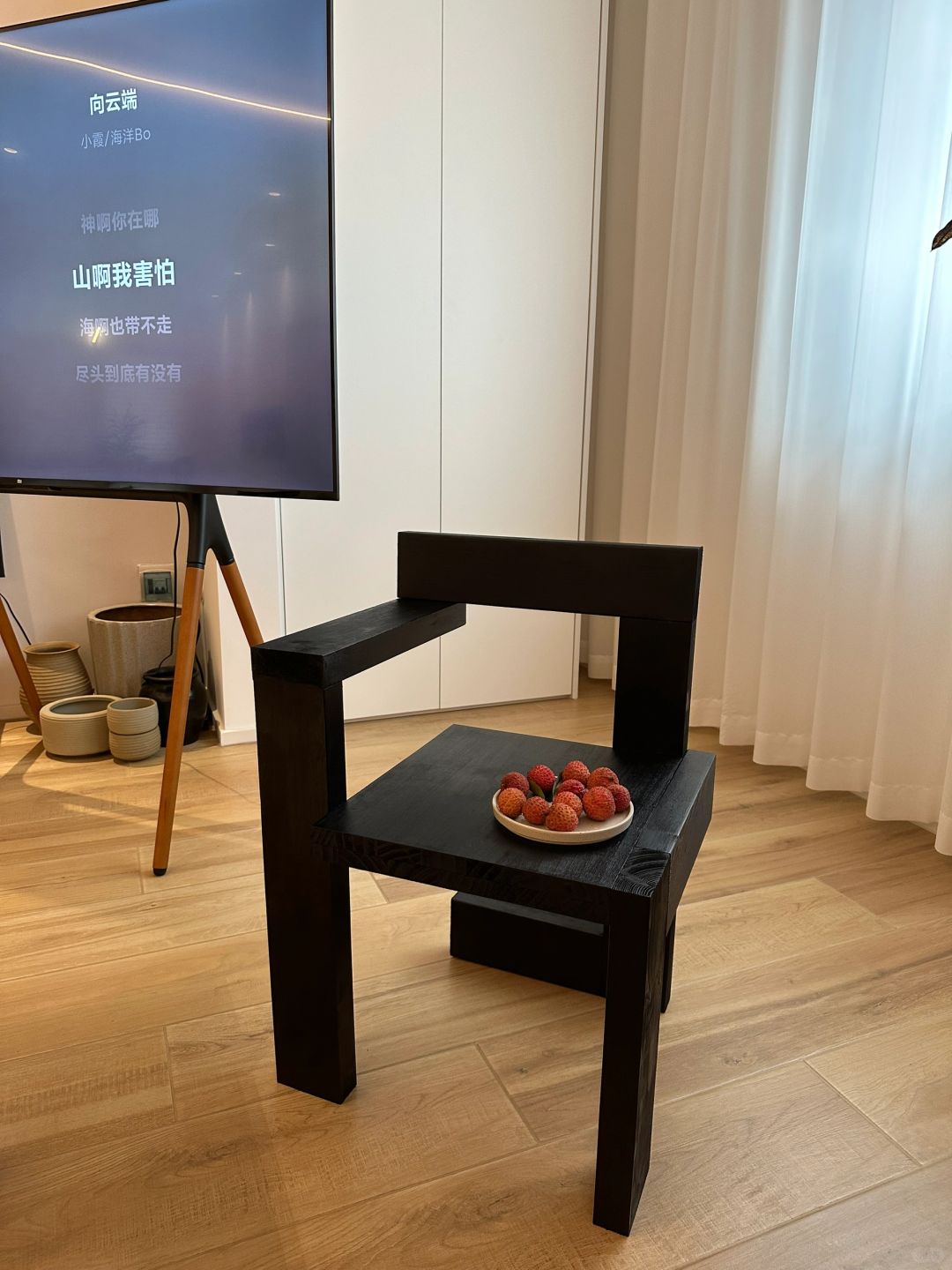 老公太行了‼️100+💰DIY千元中古椅
一直想给餐桌配几把好看的椅子
喜欢的