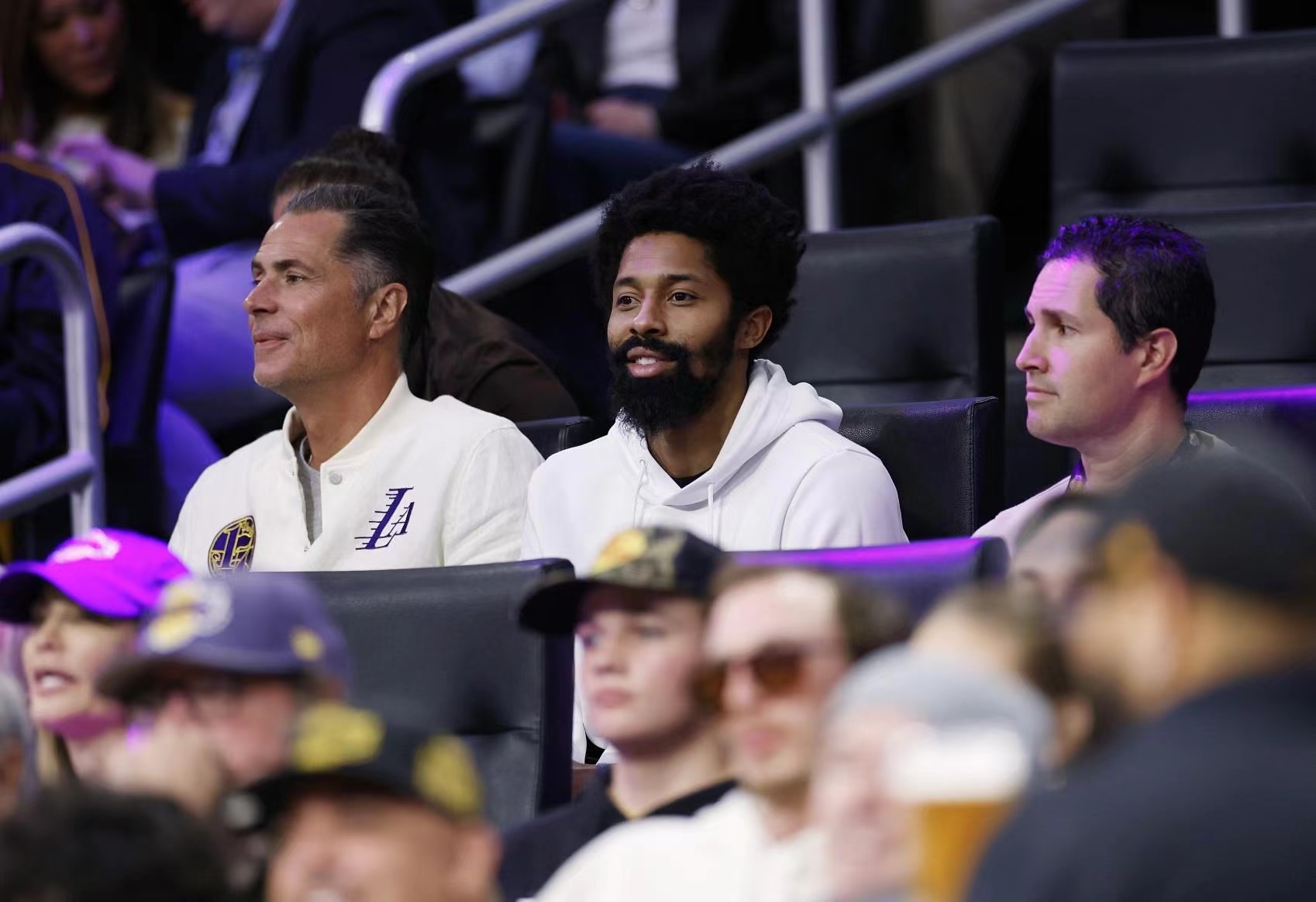 湖人的这笔压哨签约，可真是死马当活马医了！
根据NBA记者Shams的报道，湖人