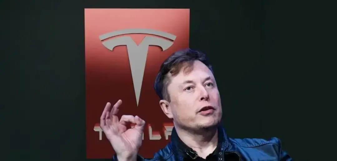 特立独行的特斯拉首席执行官马斯克再曝惊人言论。
“一个连耶稣都能出卖的民族，它们