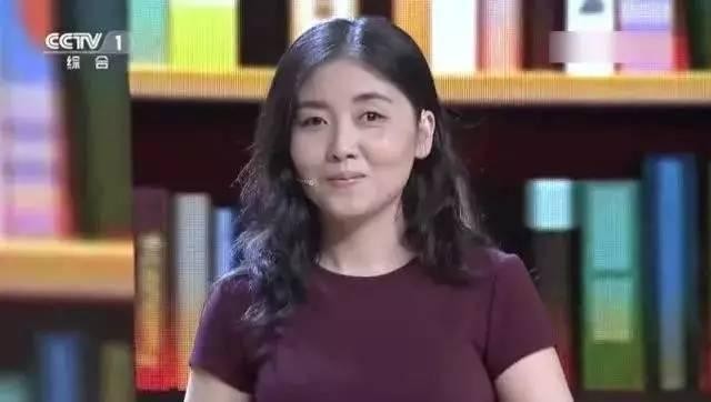 颜宁当选中国科学院院士，引发人们对屠呦呦未获得此殊荣的讨论。其实，屠呦呦之所以未