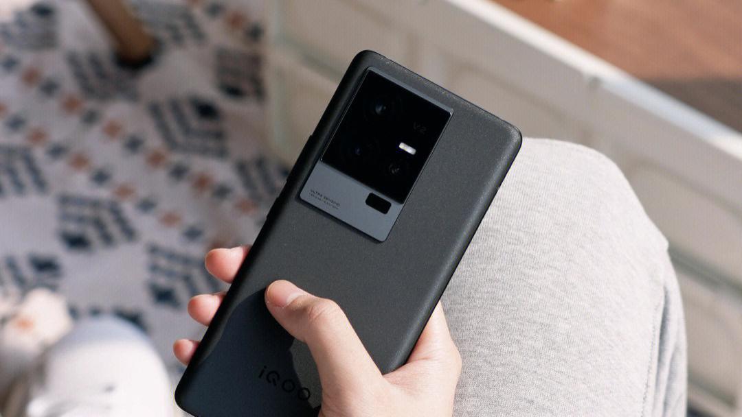 几乎“零差评”，2023年春节这4款手机值得考虑的，买对不吃亏