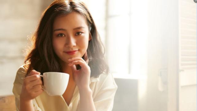 西红柿炒鸡蛋|“天然黄体酮”找到了，年过50的女性要多吃，面如桃花，更显年轻