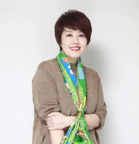 央视春晚总导演于蕾,引发热议!11月20日,资深节目制作人于蕾,突然引发网友