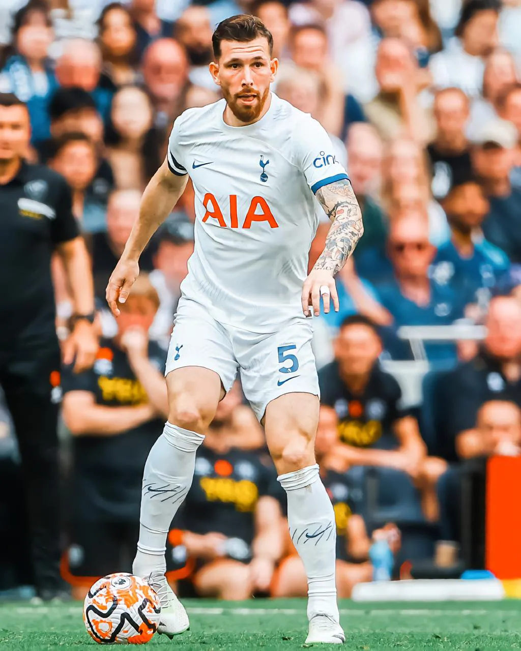 一朝天子一朝臣❗️热刺主帅波斯特科格鲁今年 7 月上任后，就把前任主帅孔蒂的 6