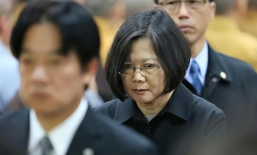 大陆中止对台让利24小时，台湾各界迅速反应，民进党气急败坏。享受了十几年的ECF