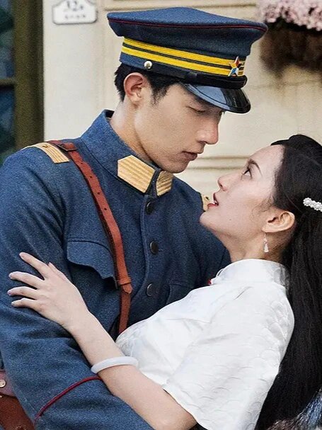 好剧推荐《落笔皆是想见你》