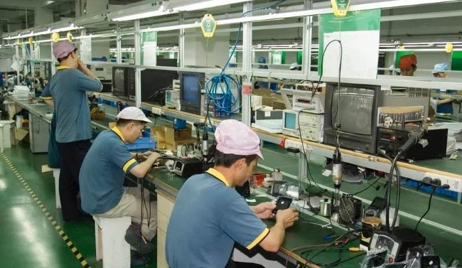 郭台铭提出了实施每周5天8小时工作制，最低工资为2480元。若这一政策生效，富士