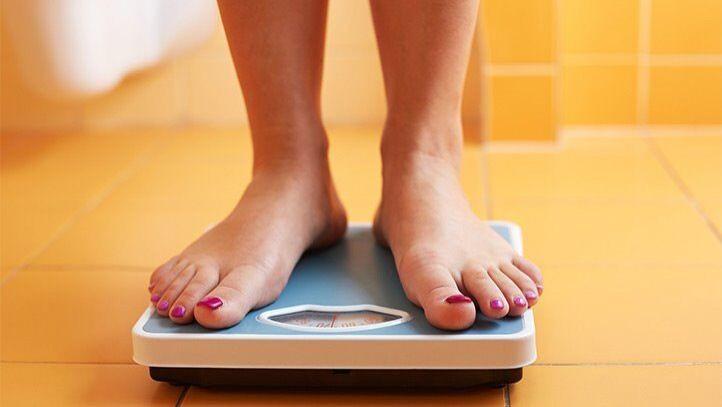 哪些食物会破坏减肥效果并影响你的睡眠？