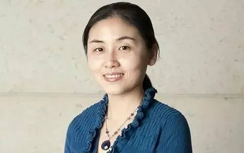 #颜宁当选中国科学院院士#颜宁确定的成就是公认的。不应当因为她的海归背景而忽视她