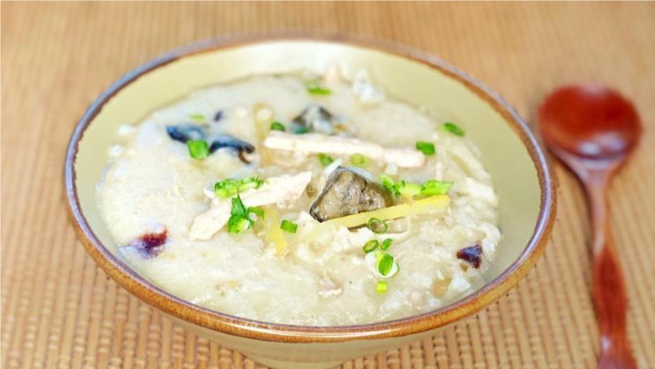 冬季营养粥品【皮蛋瘦肉粥】暖胃养生绵滑