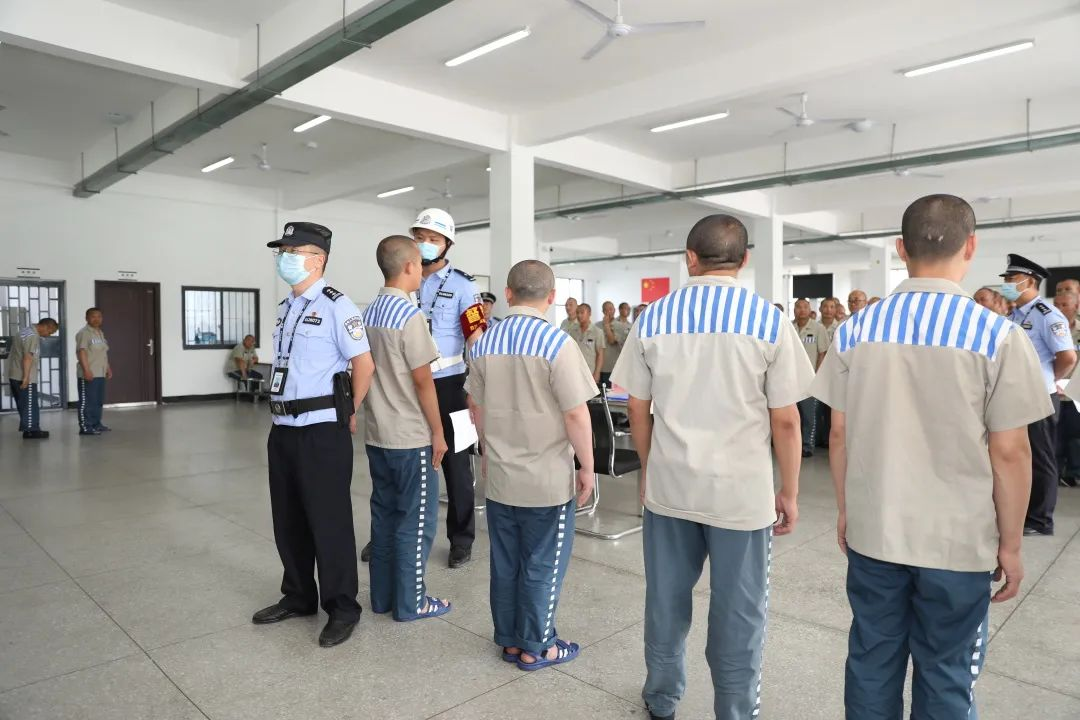 
畅所狱言0902
2023-12-19 17:12

关注
监狱里永远不要挑战