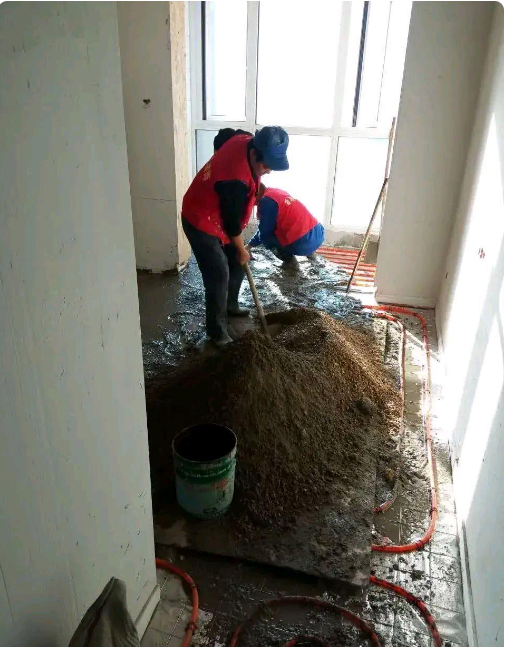 现在的装修工人收费都这么高了，让人不得不感叹装修行业的竞争激烈。

我的一个朋友